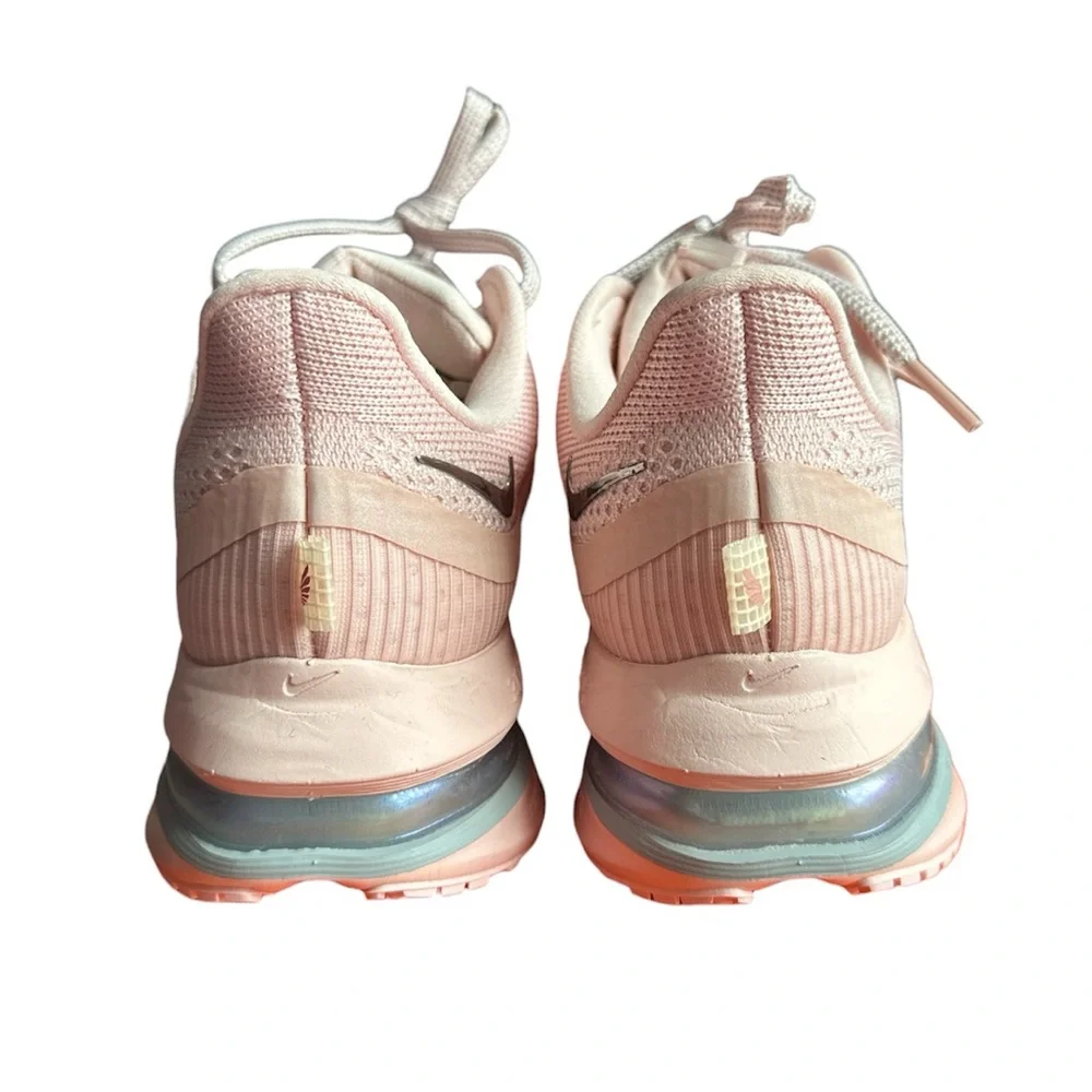 Nike Pegasus Premium Running Shoes - Picture 5 of 8